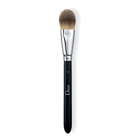 dior fondöten fırçası|Light Coverage Fluid Foundation Brush N°11 .